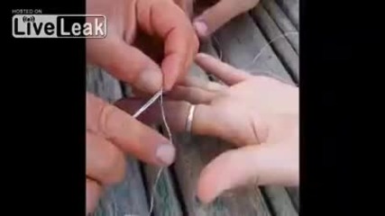 Как се вади тесен пръстен от пръст ?