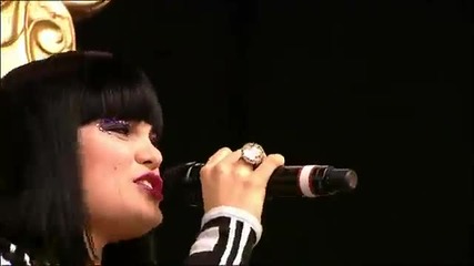 Jessie J - Nobodys Perfect ( Glastonbury 2011)