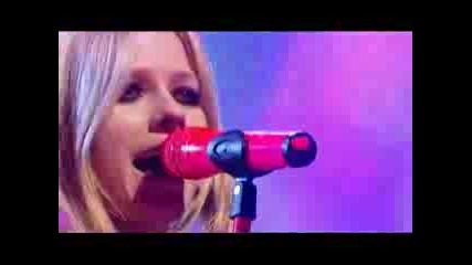 Avril Lavine - Hot Live