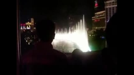 Madonna - Dont` Cry For Me Argentina (Bellagio fountains in Las Vegas)