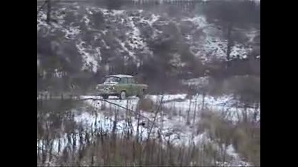 Trabant Drift на снега и яка песен 