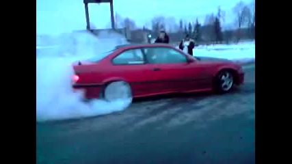 Bmw 3 series e36 little burnout 