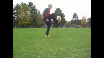 Freestyle Football Tutorial 10 Marios Neck Stall (mns)