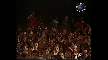 Емилия - Любов в полунощ(благотворителен концерт на Пайнер 2002) - By Planetcho