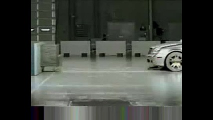 Crash Test of 2003 - 2007 Mercedes E - Class E 500 на забавен кадар