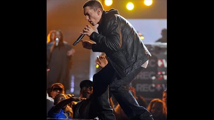 Изключителна !!! Eminem - Where Im At feat.llyod Banks 