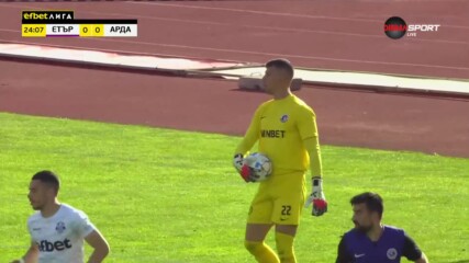 Удар с глава на Офор завърши със спасяване на Мартин Величков