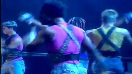 Britney Spears - Stronger [ O I D A T Live From London] H Q