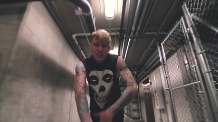 Machine Gun Kelly- Breaking News (official Video)