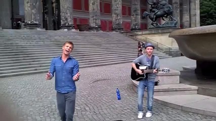 И ето, че отново пълни сърцето ми с си глас [chris Watrin]