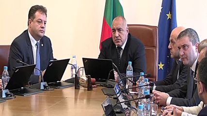 Борисов изиска от общините да кажат кои пътища да нямат винетка