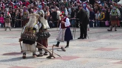 Кукери гониха злите сили от Стара Загора (ВИДЕО+СНИМКИ)