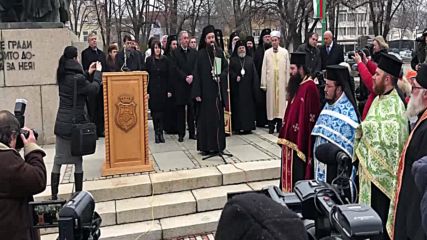 Стотици миряни посрещнаха новия видински митрополит Даниил