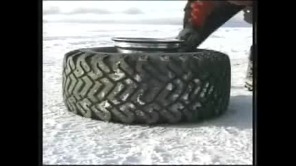 Бърз ремонт на гума в студ 