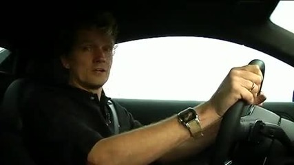 Audi R8 V10 vs Nissan Gtr english subtitled