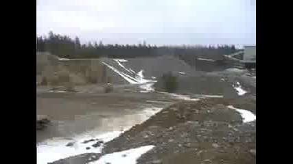 Lada 1200 vs. Volvo 240 offroad 