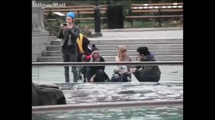 Taylor Swift and new boyfriend Harry Styles enjoy a romantic day out