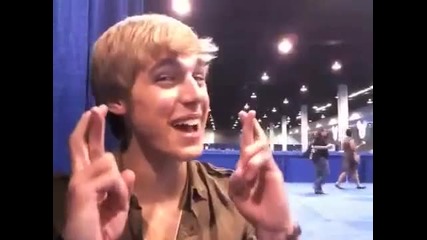 Кое е перфектното гадже за Майли и Еймили според Cody Linley