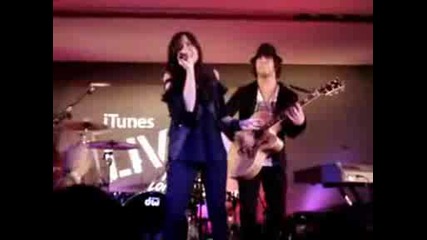 Demi Lovato - Behind Enemy Lines [live from London]