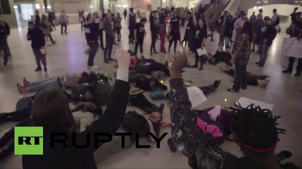 Протести в Ню Йорк след смъртта на Миа Хол