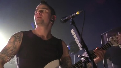 Bullet For My Valentine - Riot (live in Birmingham)