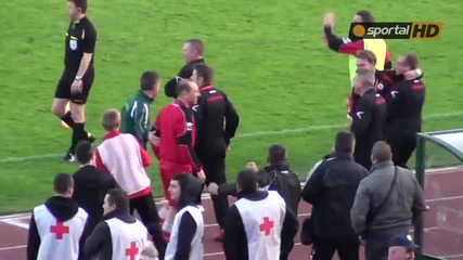 Мартин Петров избухна към Сектор " Б " след гола на Крачунов