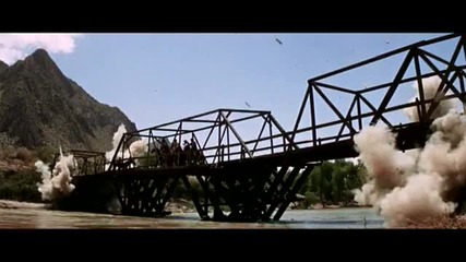 Холивуд обича взривовете на мостове