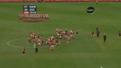 Matthew Lloyds on Brad Sewell - Round 22, 2009 Hq 
