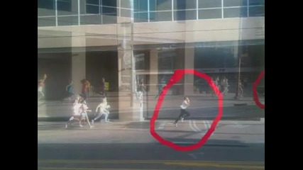 Justin Bieber Running From Fans