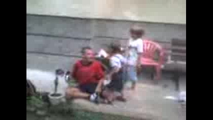 Бебе Бие 12 Годишен
