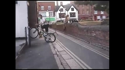 Extreme Mtb Stunts!