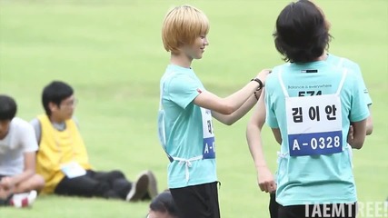Cute Taemin to Kyuhyun Super Junior