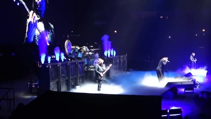 Black Sabbath - Intro and Black Sabbath / Live in Chicago 01_22_2016