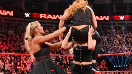 Dual Women’s Title Match contract signing turns chaotic: Raw, 13 May, 2019
