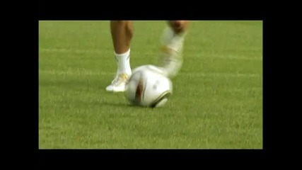 Kaka, Alonso, Ballack & Lampard тестват топката за световното през 2010 