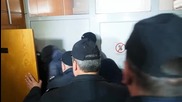 Охранителите на варненския мол остават в ареста