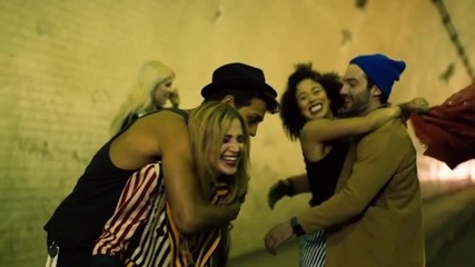 Nicki Minaj - The Night Is Still Young