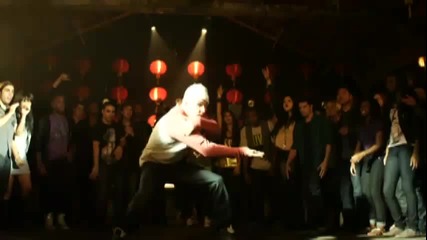 Victorious Cast feat. Victoria Justice - Freak The Freak Out високо качество
