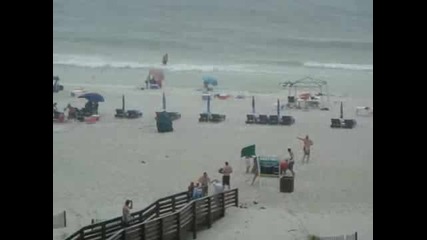чадъри на плажа убиват хора 
