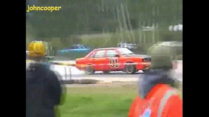 Луд Дрифт с Audi 80 Quattro 