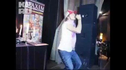 Dima Bilan sing Michael Jackson song Billie Jean 