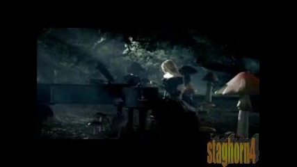 Avril Lavigne - Alice