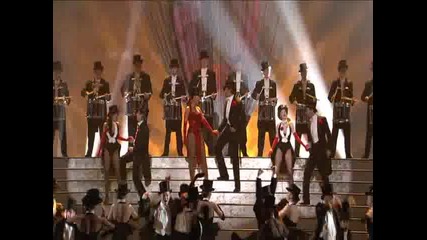 Представянето на Beyonce на Оскарите с участието на Zac и Vanessa