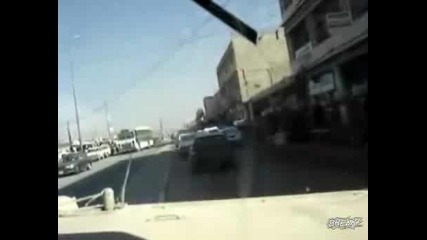 джипа, шофиране в Ирак трафик