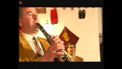 Vievska folk Grupa-iskam Vino da Se Lei