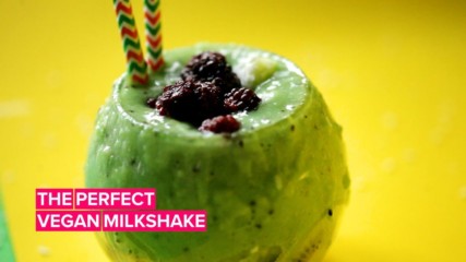 Craving something sweet? Try making this kiwi-banana shake!