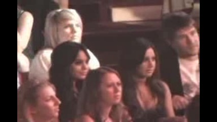 Vanessa Hudgens, Ashley Tisdale, Selena Gomez, Corbin Bleu, and J.t. Austin jamming to Miley Cyrus 