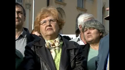 Лекари излязоха на протест
