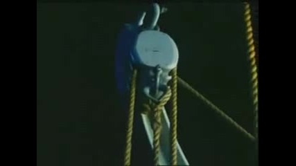 Titanic most emotional scenes - When Rose jumps [xvid] Hindi