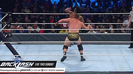 Kingston & Woods vs. Sheamus & Holland – Tables Match: SmackDown, May 6, 2022